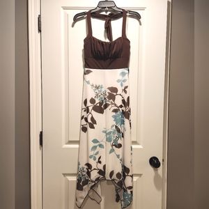 Casual strap-halter dress, size medium, white/rich brown/turquoise colors